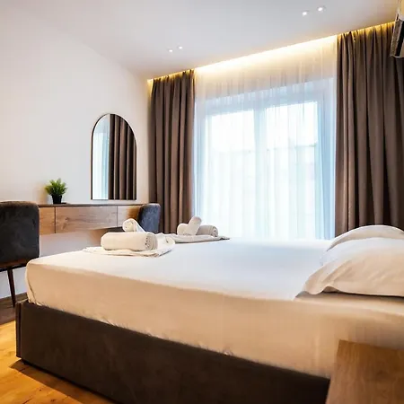 Superior 2br Tirana